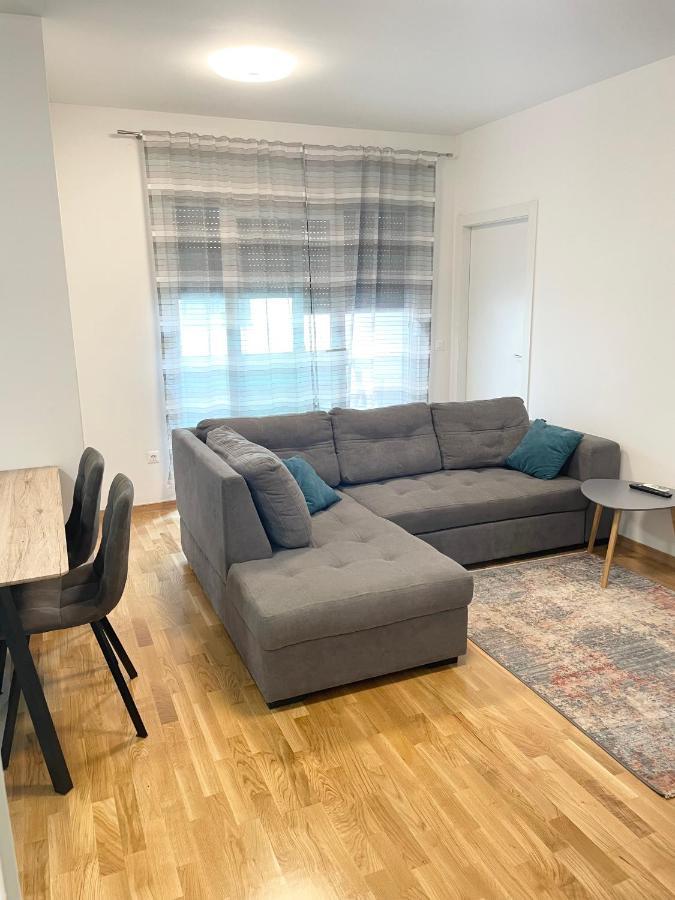 Apartment Diana Zara Parking Free Exteriör bild