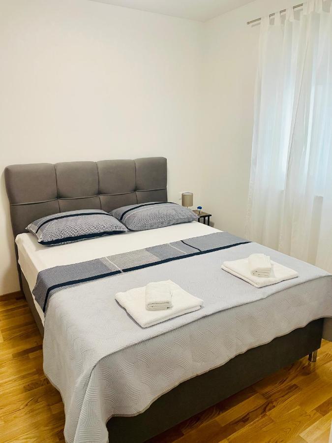 Apartment Diana Zara Parking Free Exteriör bild